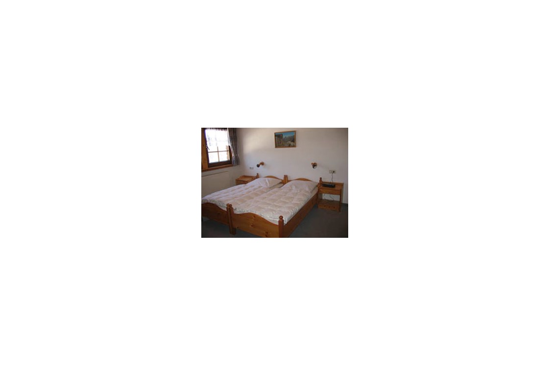 Monteurzimmer: seperat zubuchbares Doppelzimmer. Betten können auf Wunsch einzeln gestellt werden - Haus Frommherz