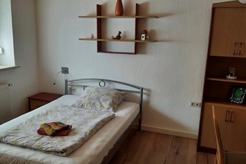 Monteurzimmer: Einzelzimmer in der Wohnung - Wohnung Petra