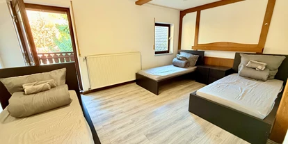 Monteurwohnung - PLZ 63877 (Deutschland) - Basic-Comfort Dreibettzimmer - Volkersbrunn