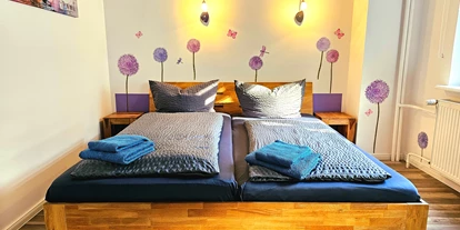 Monteurwohnung - Hund erlaubt - Schleswig-Holstein - Doppelbett Fewo Fjord - Selker Noor Apartments UG