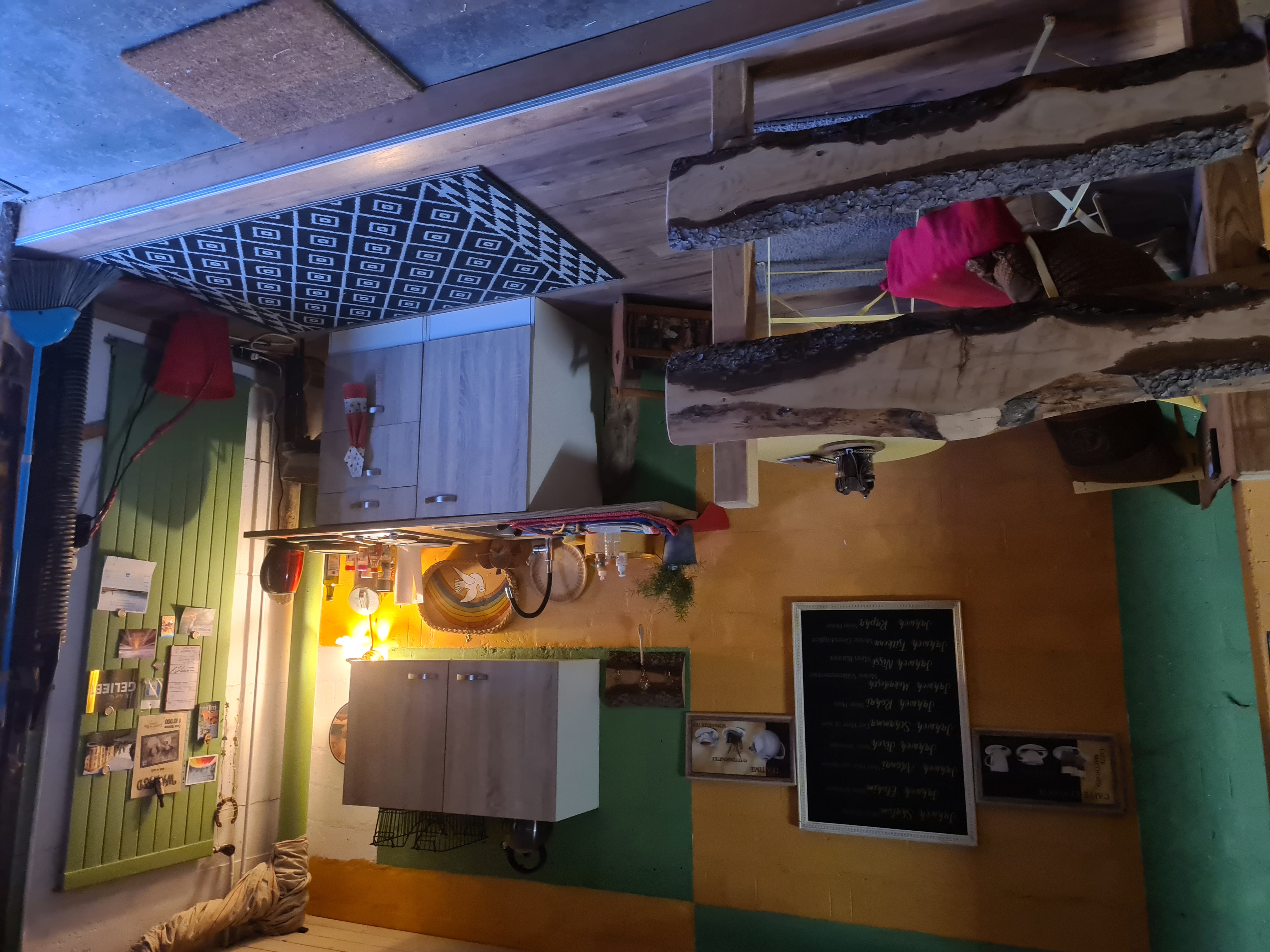 Monteurzimmer: 2 Zimmer Western Saloon