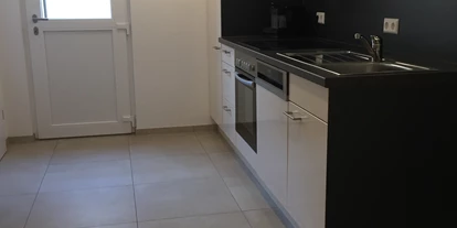 Monteurwohnung - PLZ 88436 (Deutschland) - Hell und freundlich möbliertes Zimmer