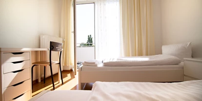 Monteurwohnung - Balkon - Deutschland - Schlafzimmer, HomeRent Unterkunft in Bergisch Gladbach - HomeRent in Bergisch Gladbach