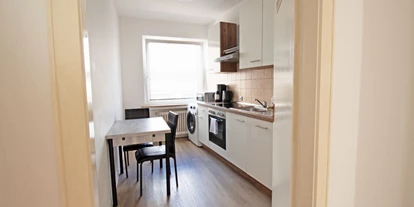 Monteurwohnung - Balkon - Deutschland - Küche, HomeRent Unterkunft in Bergisch Gladbach - HomeRent in Bergisch Gladbach