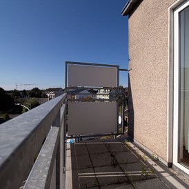 Monteurzimmer: Balkon, HomeRent Unterkunft in Bergisch Gladbach - HomeRent in Bergisch Gladbach