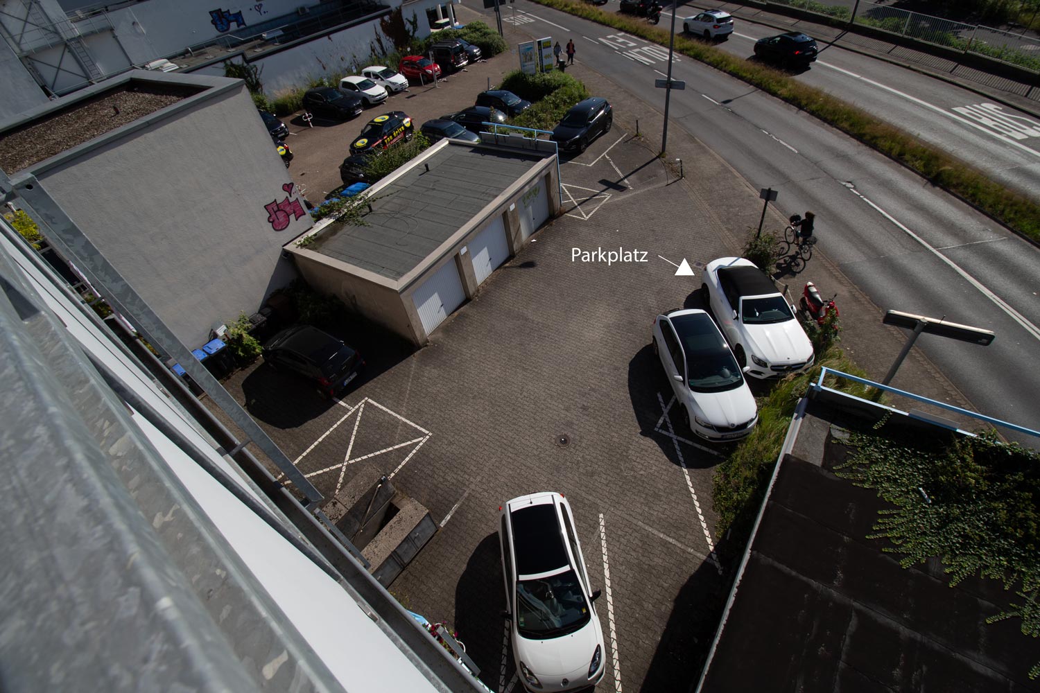 Monteurzimmer: Parkplatz, HomeRent Unterkunft in Bergisch Gladbach - HomeRent in Bergisch Gladbach