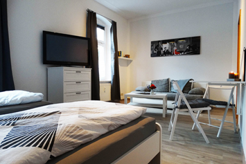 Monteurzimmer: Schlafzimmer, HomeRent Unterkunft in Zwickau - HomeRent in Zwickau