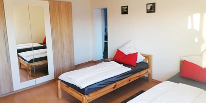 Monteurwohnung - PLZ 63538 (Deutschland) - Schlafzimmer, HomeRent Unterkunft in Niederdorfelden - HomeRent in Niederdorfelden