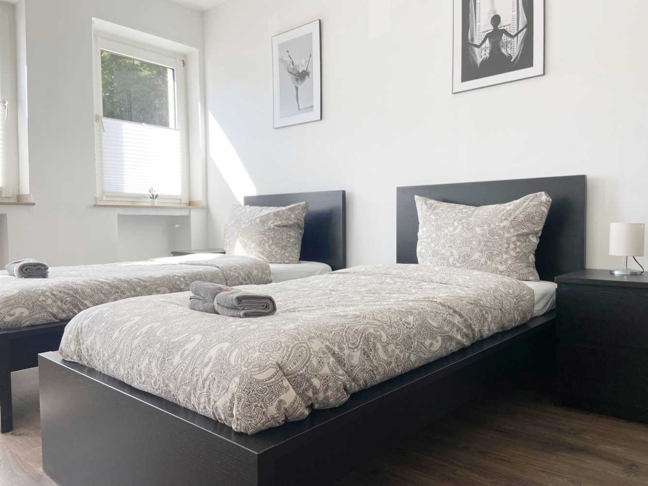 Monteurwohnung - Kaffeemaschine - Neuss - Schlafzimmer, HomeRent Unterkunft in Neuss - HomeRent in Neuss