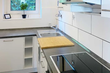 Monteurzimmer: Küche, HomeRent Unterkunft in Neuss - HomeRent in Neuss