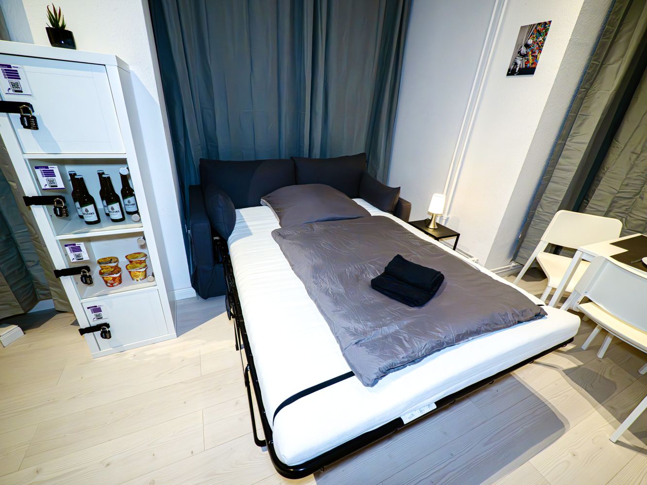 Monteurwohnung - Badezimmer: eigenes Bad - Hamburg-Umland - Wohn-/Schlafzimmer, HomeRent Unterkunft in Ahrensburg - HomeRent in Ahrensburg