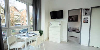 Monteurwohnung - Kaffeemaschine - Schleswig-Holstein - Essbereich, HomeRent Unterkunft in Ahrensburg - HomeRent in Ahrensburg