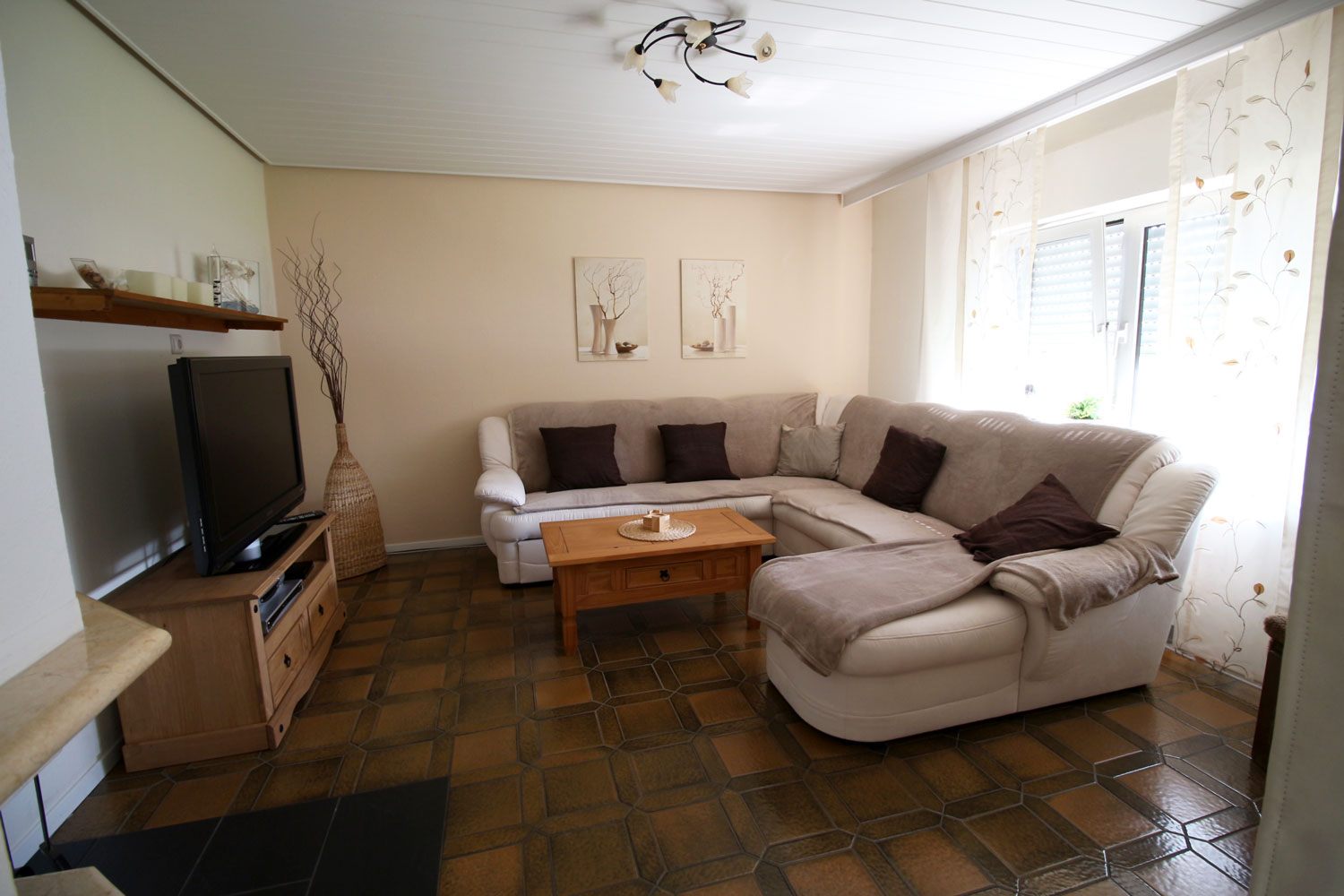 Monteurzimmer: HomeRent in Wesseling