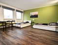 Monteurzimmer: Wohn-/Schlafzimmer, HomeRent Unterkunft in Solingen - HomeRent in Solingen