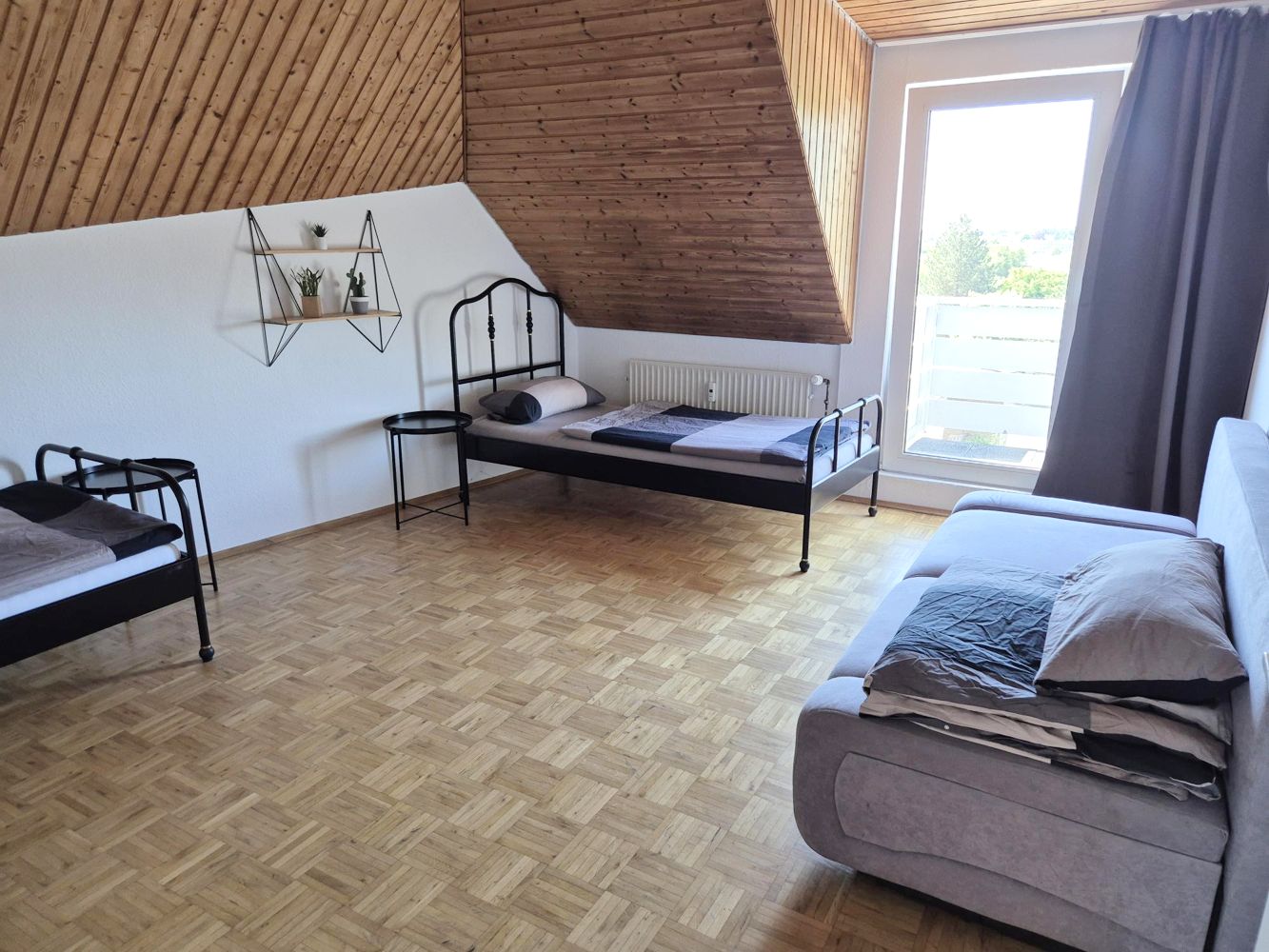 Monteurzimmer: HomeRent in Solingen