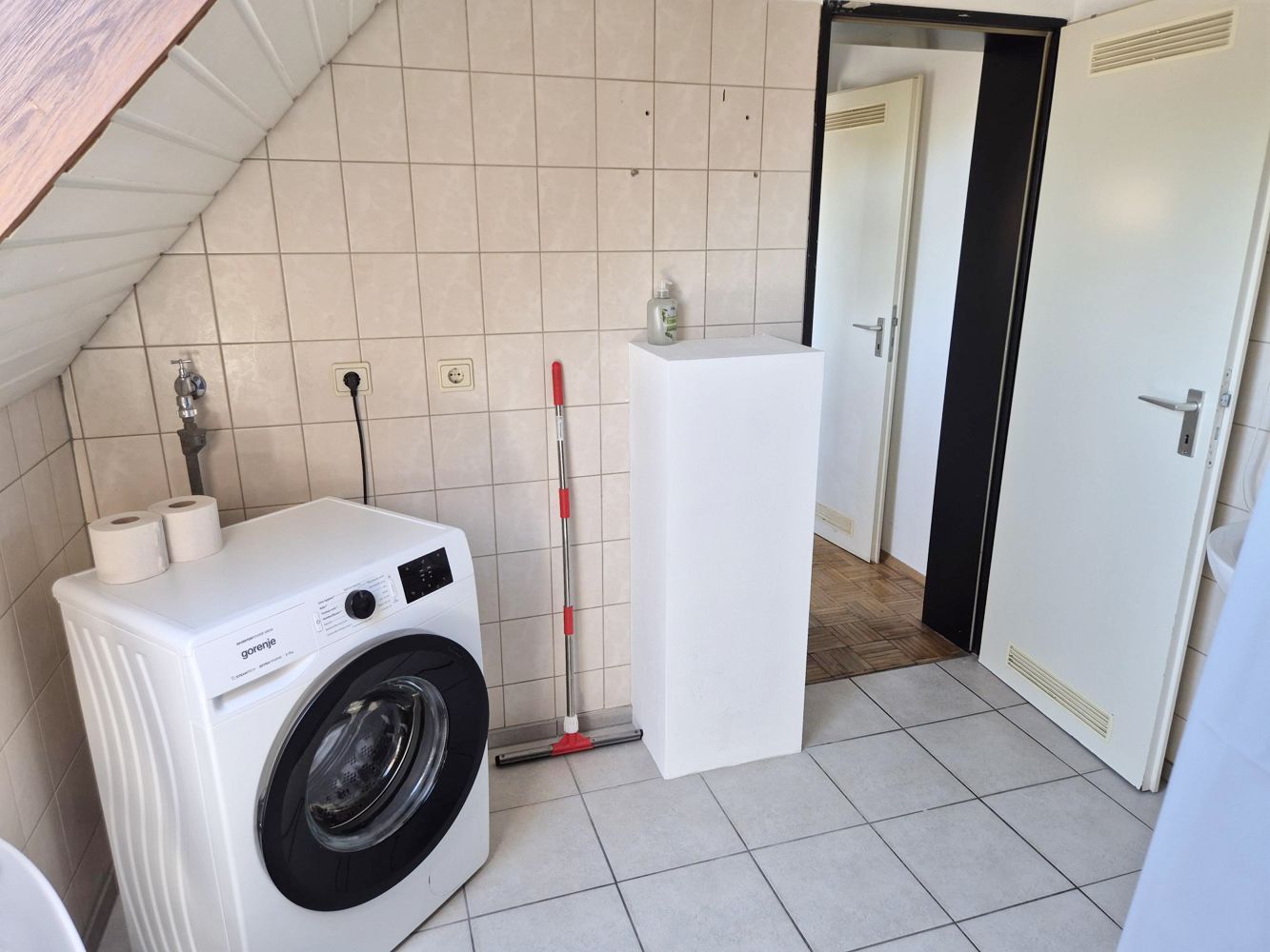 Monteurzimmer: HomeRent in Solingen