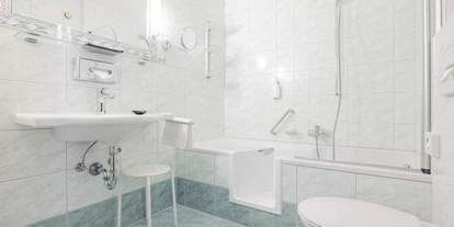 Monteurwohnung - PLZ 6020 (Österreich) - Badezimmer - Hotel Schönegg Seefeld
