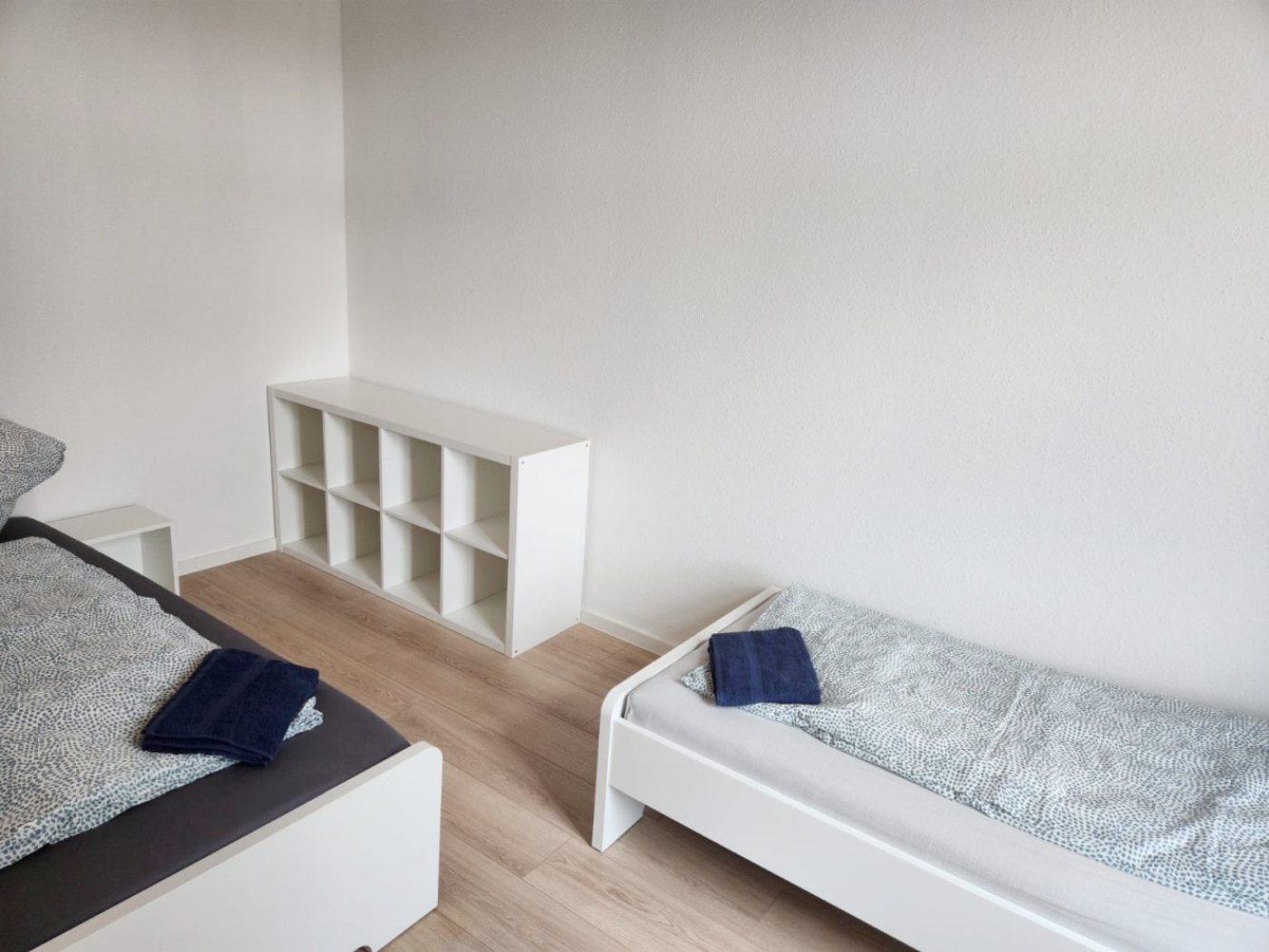 Monteurwohnung - Zimmertyp: Doppelzimmer - Alsdorf (Städteregion Aachen) - Schlafzimmer, HomeRent Unterkunft in Stolberg - HomeRent in Stolberg und Herzogenrath