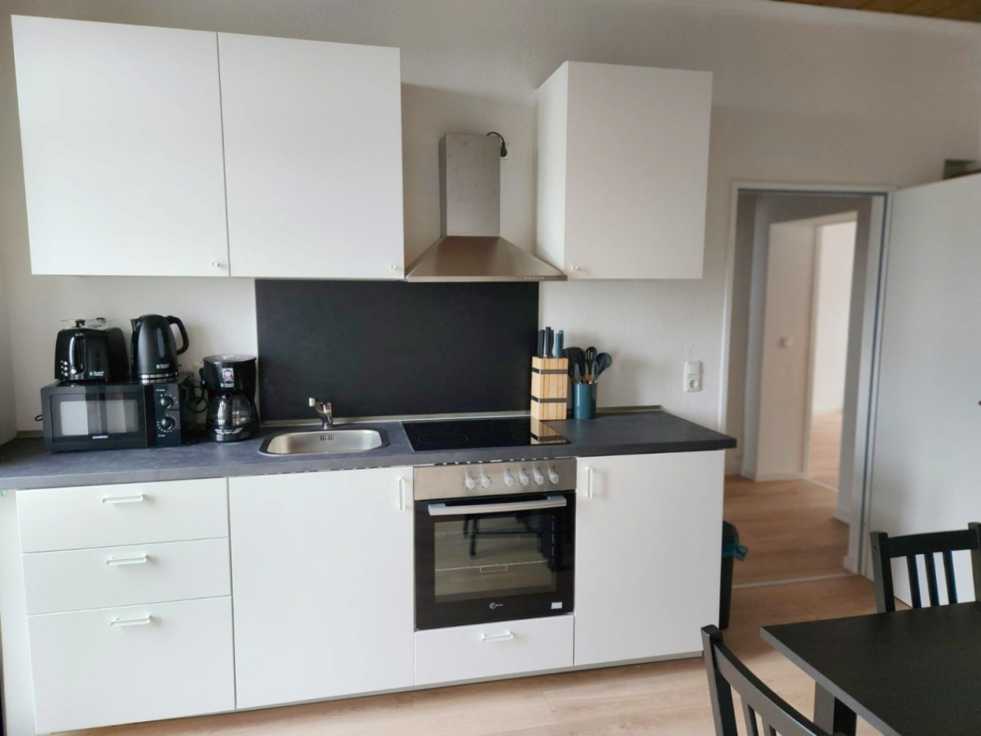 Monteurzimmer: Essbereich/Küche, HomeRent Unterkunft in Stolberg - HomeRent in Stolberg und Herzogenrath