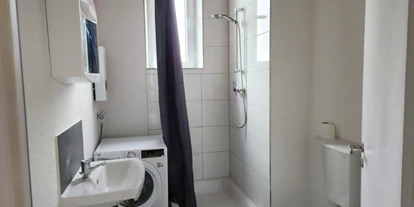 Monteurwohnung - PLZ 52379 (Deutschland) - Badezimmer, HomeRent Unterkunft in Stolberg - HomeRent in Stolberg und Herzogenrath