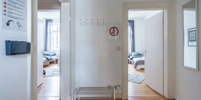Monteurwohnung - Klein-Winternheim - Flur, HomeRent Unterkunft in Wiesbaden - HomeRent in Wiesbaden
