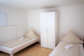 Monteurzimmer: Schlafzimmer, HomeRent Unterkunft in Zülpich  - HomeRent in Zülpich