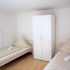 Monteurzimmer: Schlafzimmer, HomeRent Unterkunft in Zülpich  - HomeRent in Zülpich