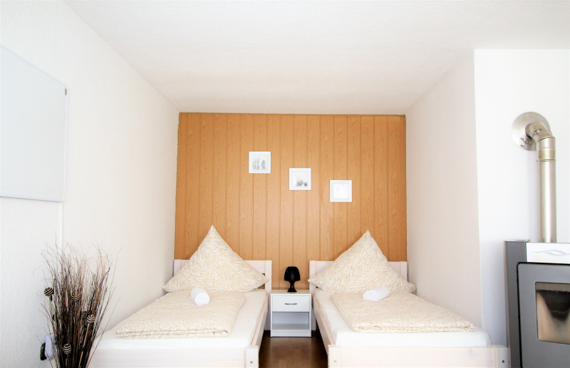 Monteurzimmer: Schlafzimmer, HomeRent Unterkunft in Zülpich  - HomeRent in Zülpich