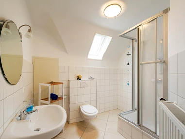 Monteurzimmer: Zimmer bis zu 20 Betten für Monteure