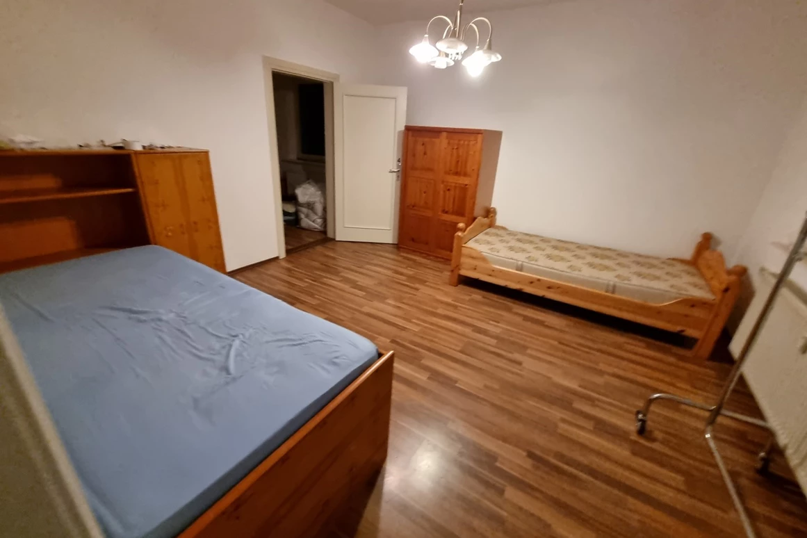 Monteurzimmer: Zimmer bis zu 20 Betten für Monteure