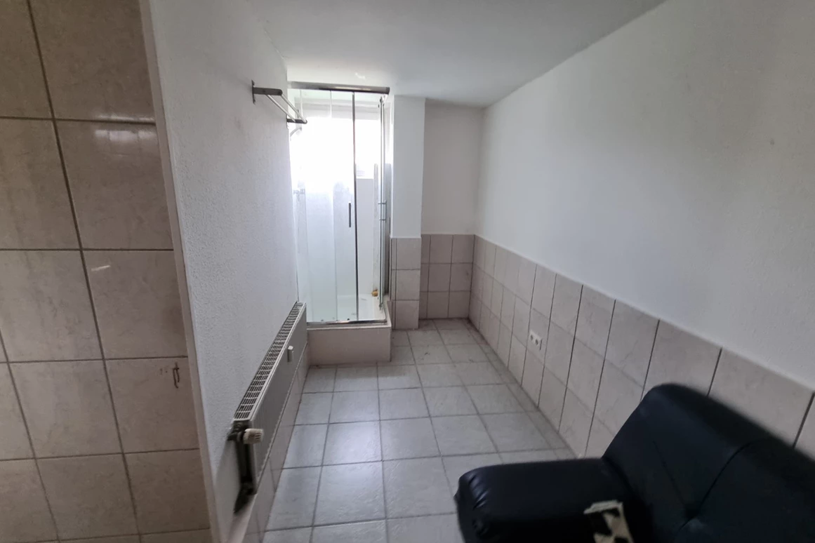 Monteurzimmer: Zimmer bis zu 20 Betten für Monteure