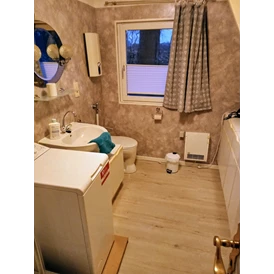 Monteurzimmer: Badezimmer - Haus "Meise" - Nurdachhaus für 3 Personen.