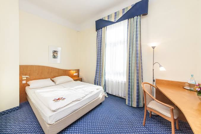 Monteurwohnung - Kaffeemaschine - Neuss - Viktoria Rooms