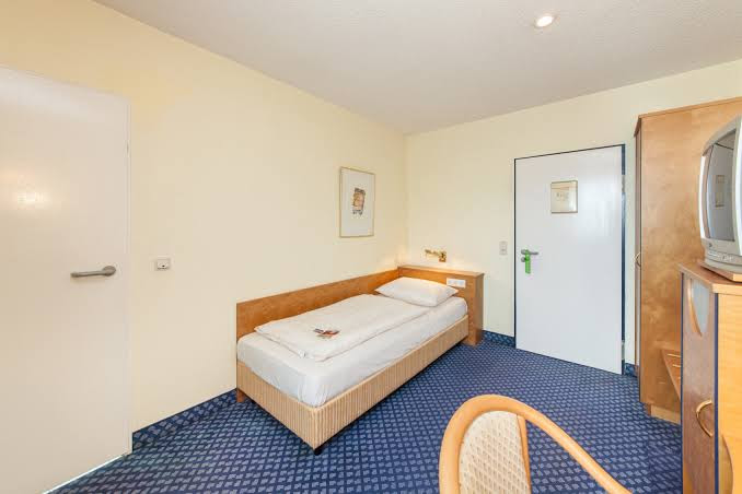 Monteurwohnung - Kaffeemaschine - Neuss - Viktoria Rooms