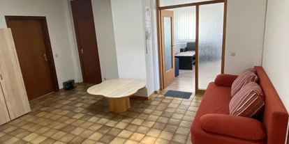 Monteurwohnung - PLZ 71282 (Deutschland) - Empfang - Zimmervermietung "Zur Klarsicht" bei Stuttgart