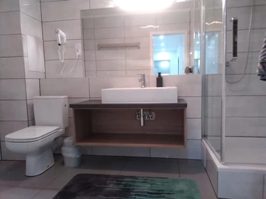 Monteurzimmer: Badezimmer - Monteurzimmer Domotel TM LUX