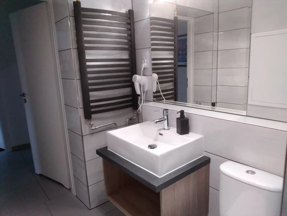 Monteurzimmer: Badezimmer 2 - Monteurzimmer Domotel TM LUX