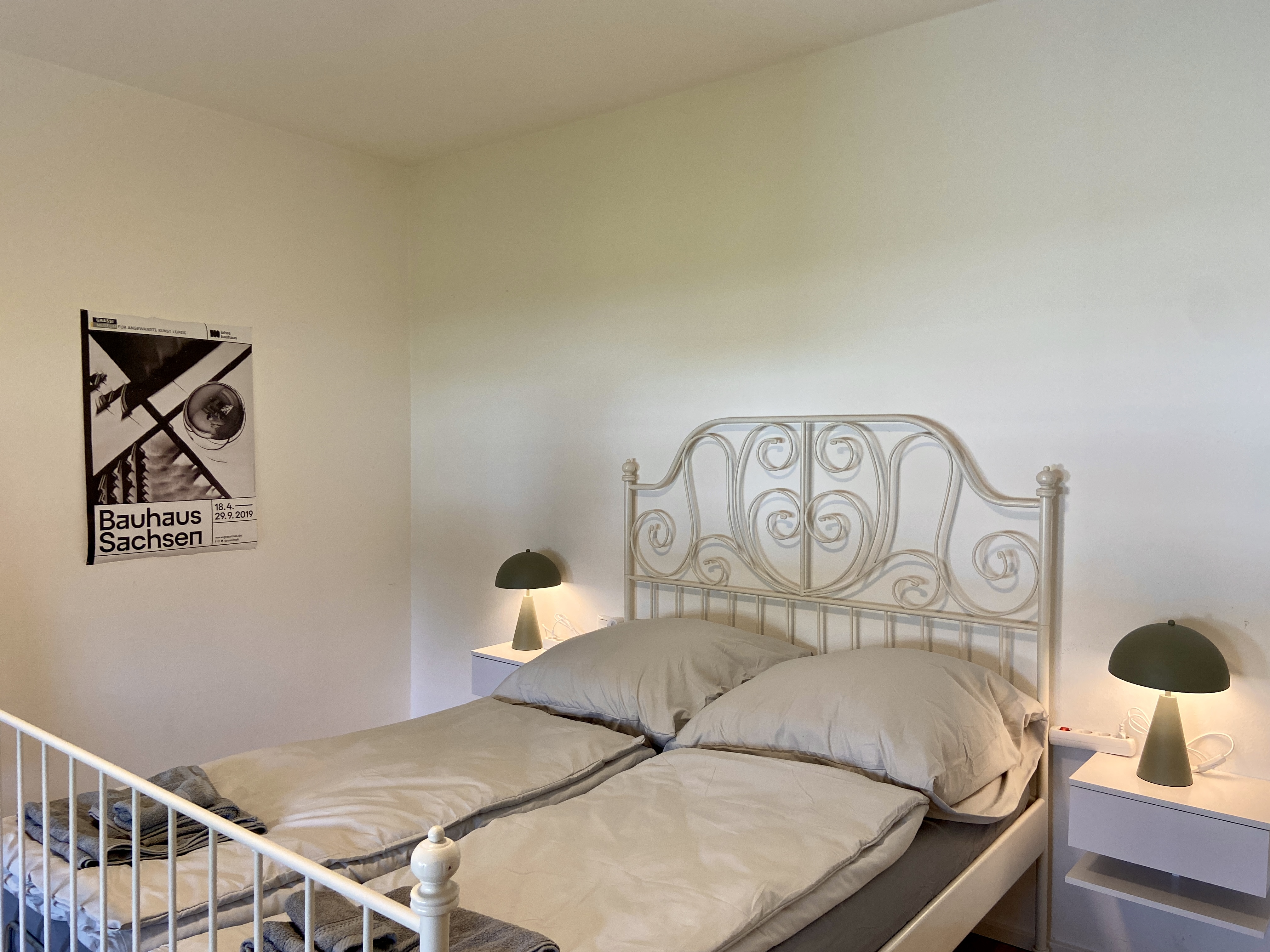 Monteurwohnung - WLAN - Österreich - Zimmer 2 - Bäckerhaus - Großzügige Wohnung mit Pool und Garten