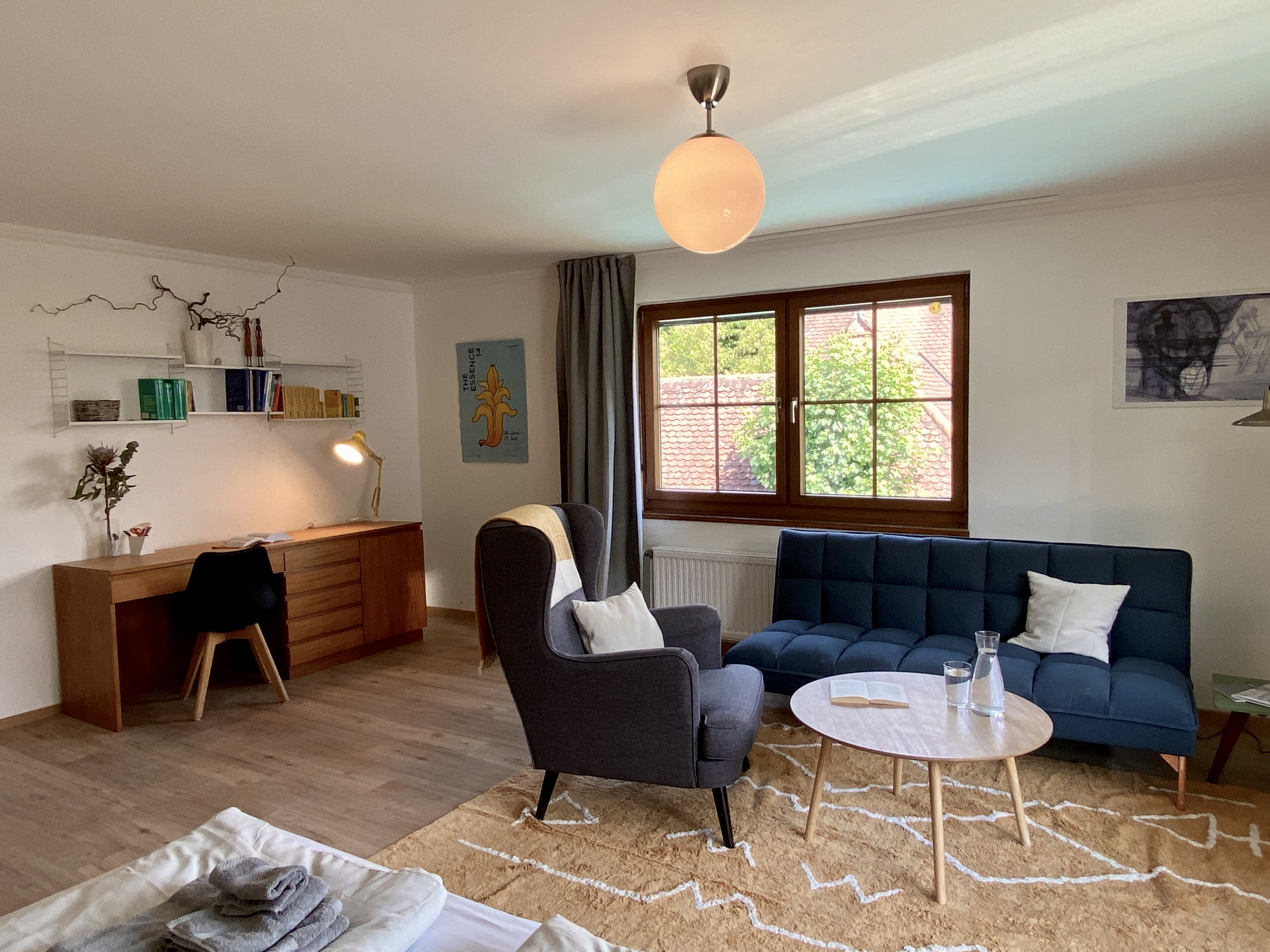 Monteurzimmer: Zimmer 3 - Bäckerhaus - Großzügige Wohnung mit Pool und Garten