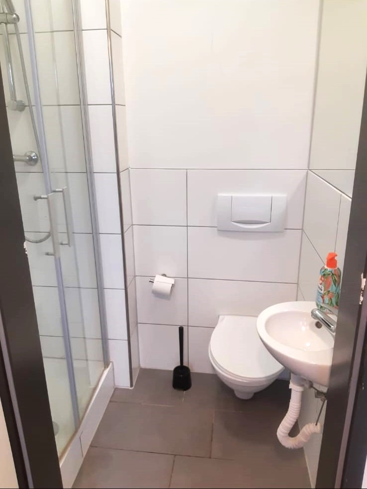 Monteurwohnung - Einzelbetten - Kassel - Privates-Badezimmer - Economy Apartments