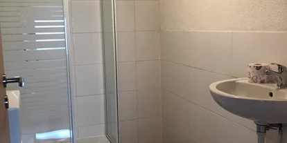 Monteurwohnung - PLZ 89365 (Deutschland) - eines der Bäder - alpha-spot - Sontheim an der Brenz