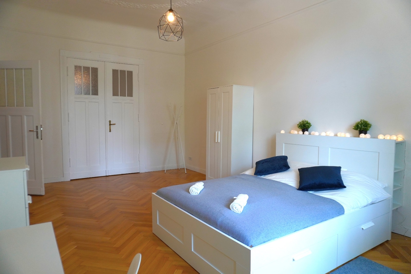 Monteurwohnung - Zimmertyp: Einzelzimmer - Falkensee - Charmante 4-Zimmer-Altbauwohnung in Berlin-Steglitz