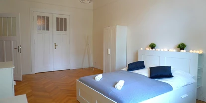 Monteurwohnung - TV - Falkensee - Charmante 4-Zimmer-Altbauwohnung in Berlin-Steglitz