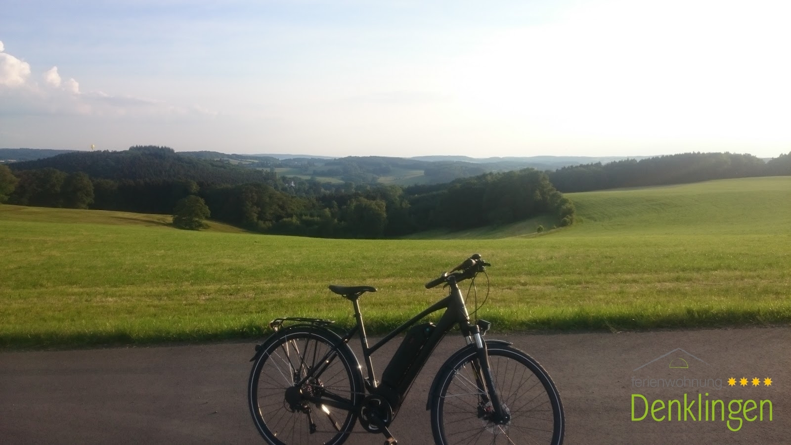 Monteurzimmer: Landschaft im Bereich der Ferienwohnung - Ferienwohnung Denklingen