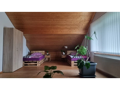 Monteurwohnung - Burghausen (Landkreis Altötting) - Zimmer 5 (Einzel.-oder Doppelzimmer, incl. Couch) - Haus Alpenblick in 84359 Simbach am Inn