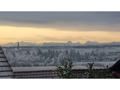 Monteurwohnung - Burghausen (Landkreis Altötting) - 2 Januar 2025 - Zauberhafter Blick zu den Alpen - Haus Alpenblick in 84359 Simbach am Inn