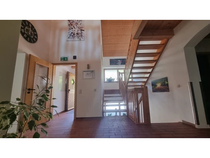 Monteurwohnung - Burghausen (Landkreis Altötting) - Galerie - Eingangsbereich (EG) - Haus Alpenblick in 84359 Simbach am Inn