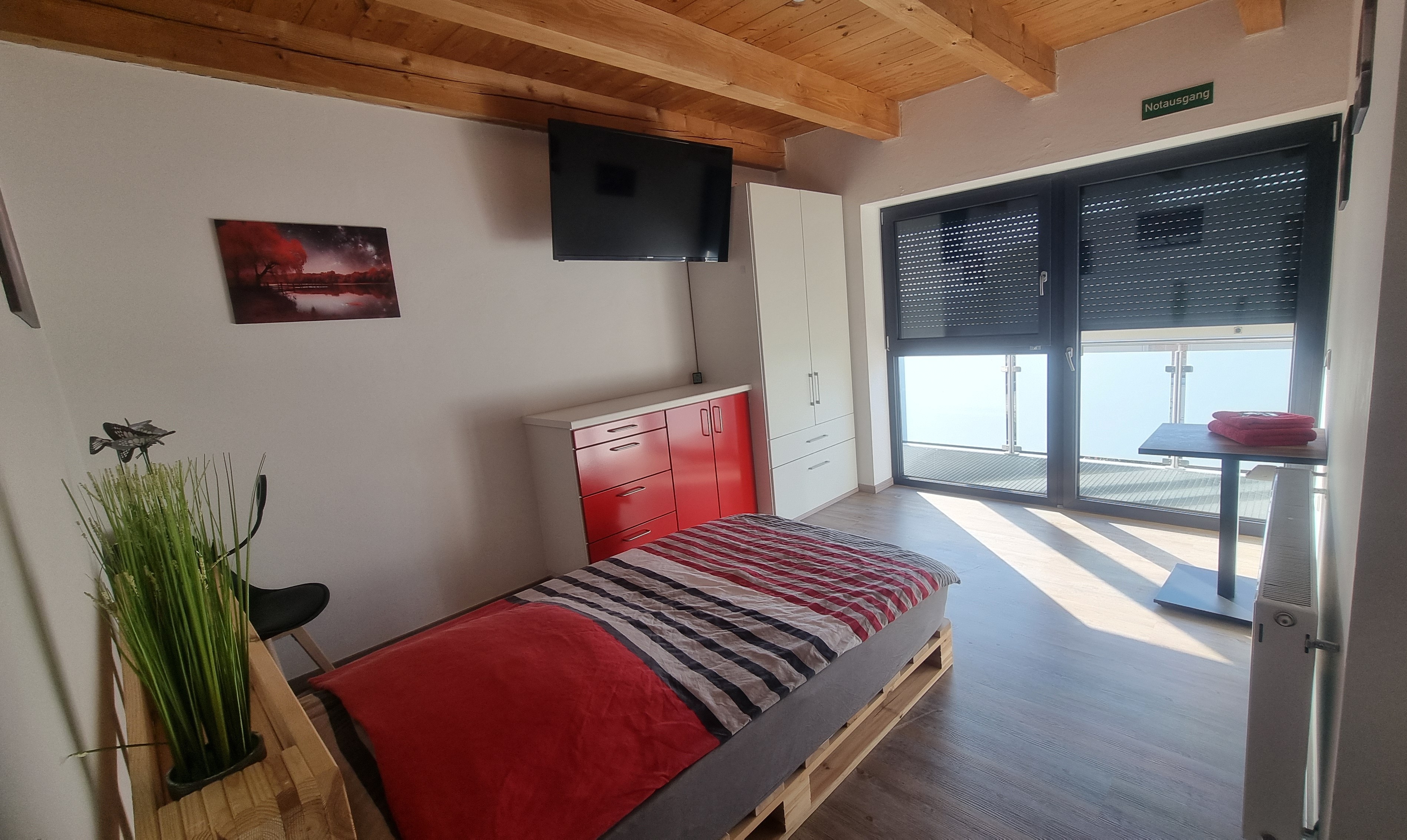 Monteurwohnung - Balkon - Bayern - Zimmer 2 (EG) - Haus Alpenblick in 84359 Simbach am Inn