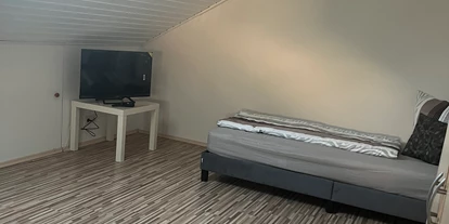 Monteurwohnung - PLZ 78736 (Deutschland) - Zimmer 3 
Bestehend aus zwei Einzelbetten, kann auch als Doppelbett zusammen gestellt werden. - Monteurzimmer Melcher