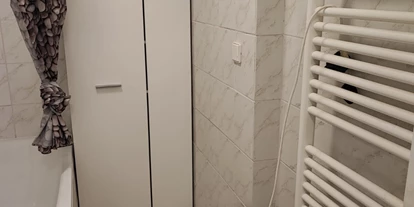 Monteurwohnung - Kleinostheim - Dusche/Badewanne & Hantuchwärmer - Schleusenapartment